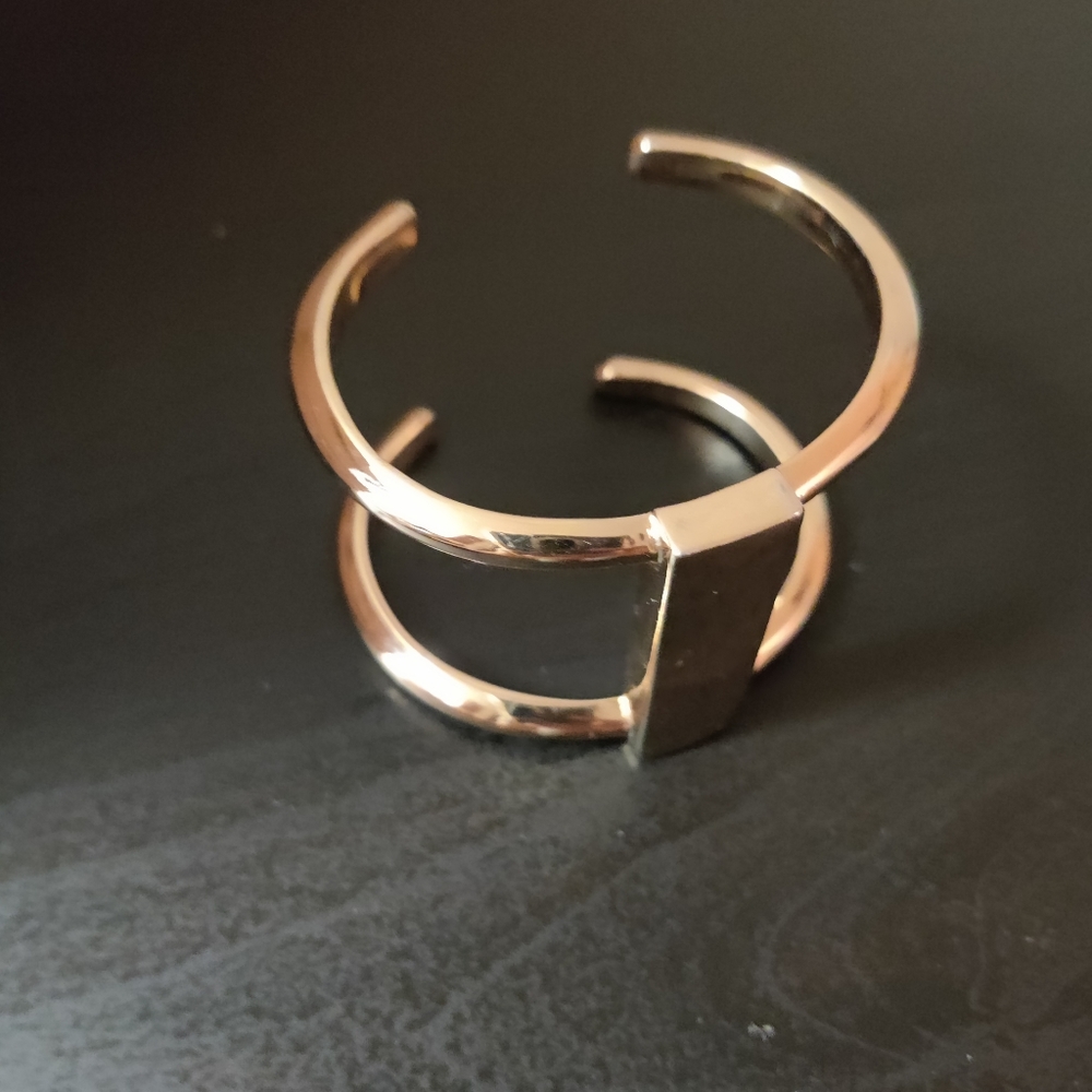 Gold metal cuff bracelet - Ann Taylor